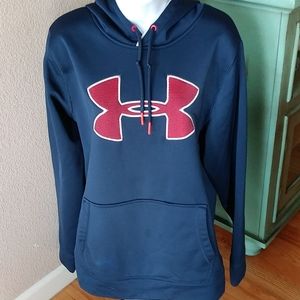 EUC Under Armour Hoodie size M